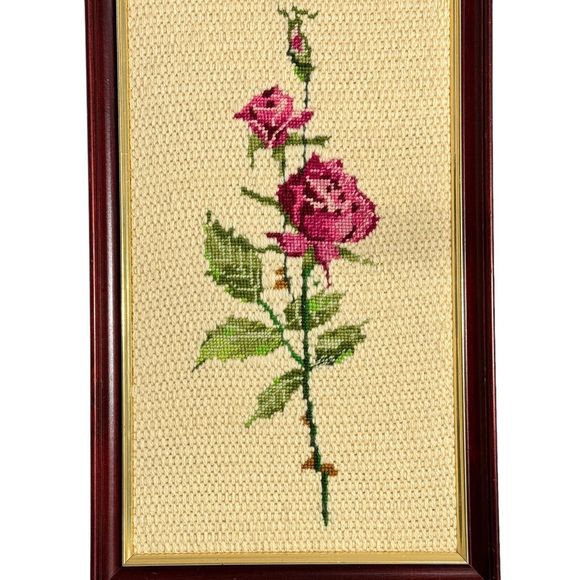 Red Pink Roses Bud Framed Cross Stitch Wall Decor Shabby Chic Floral Cot… - Picture 2 of 16